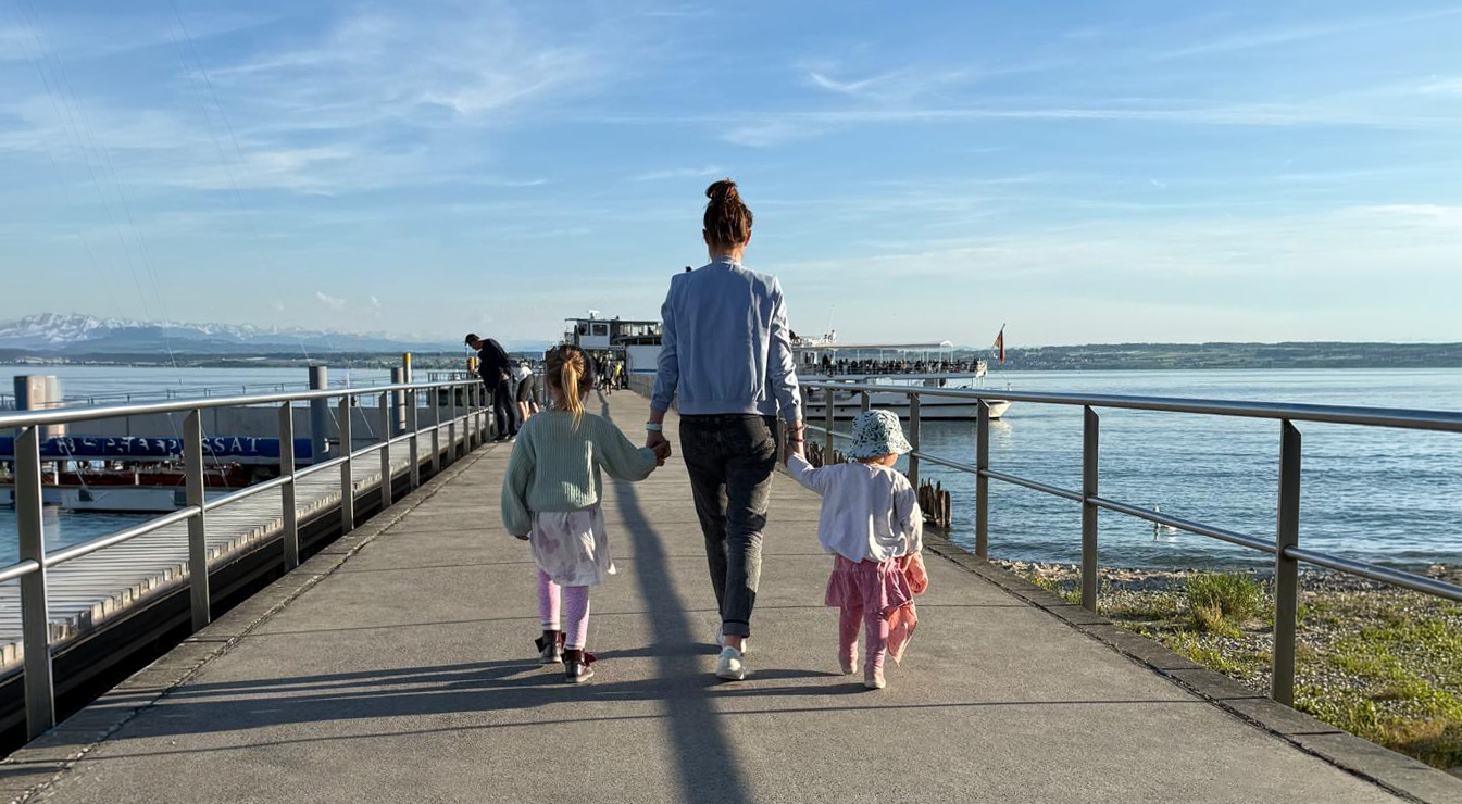 lara-schwarz-muetterpflege-bild-kinder-quer